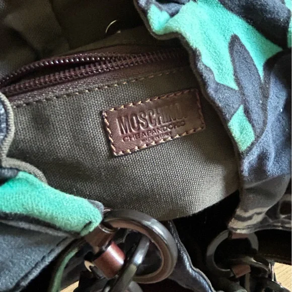 Brand : Moschino cheap and chic purse - Picture 5 of 10